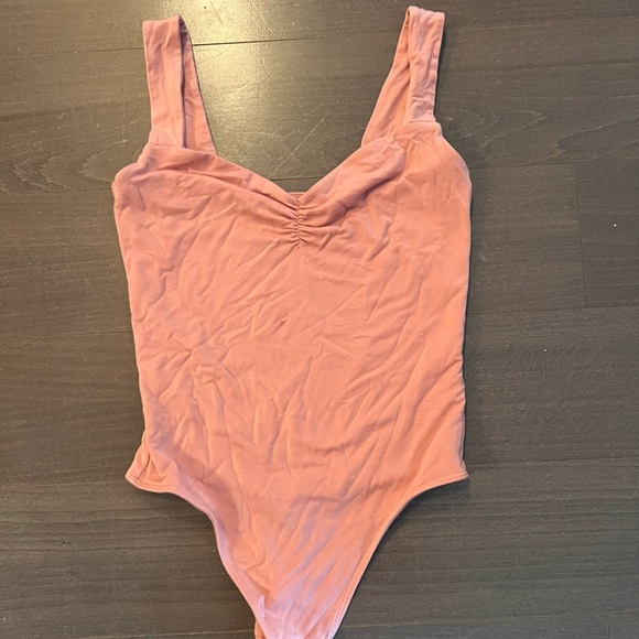 Pink bodysuit Wilfred - Picture 2 of 3